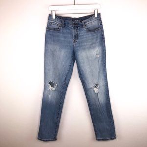 VICTORIA’S SECRET DISTRESSED BOYFRIEND JEANS